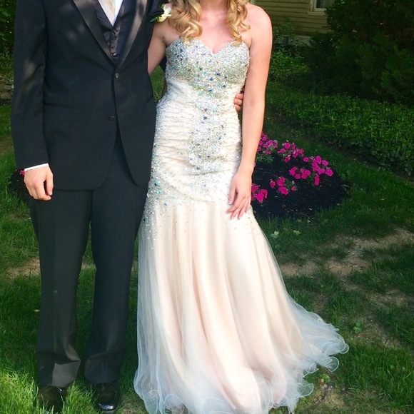 Prom Dress - Picture 2 of 3